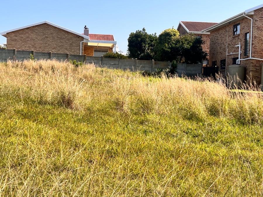  Bedroom Property for Sale in Wavecrest Eastern Cape